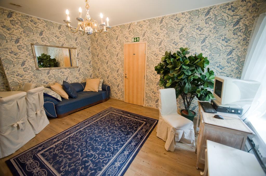 Oldhouse Hostel Таллінн Екстер'єр фото